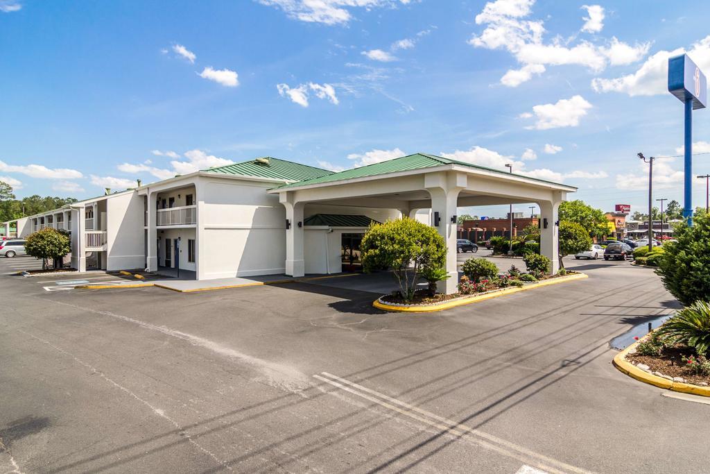 Motel 6 韦克罗斯 外观 照片