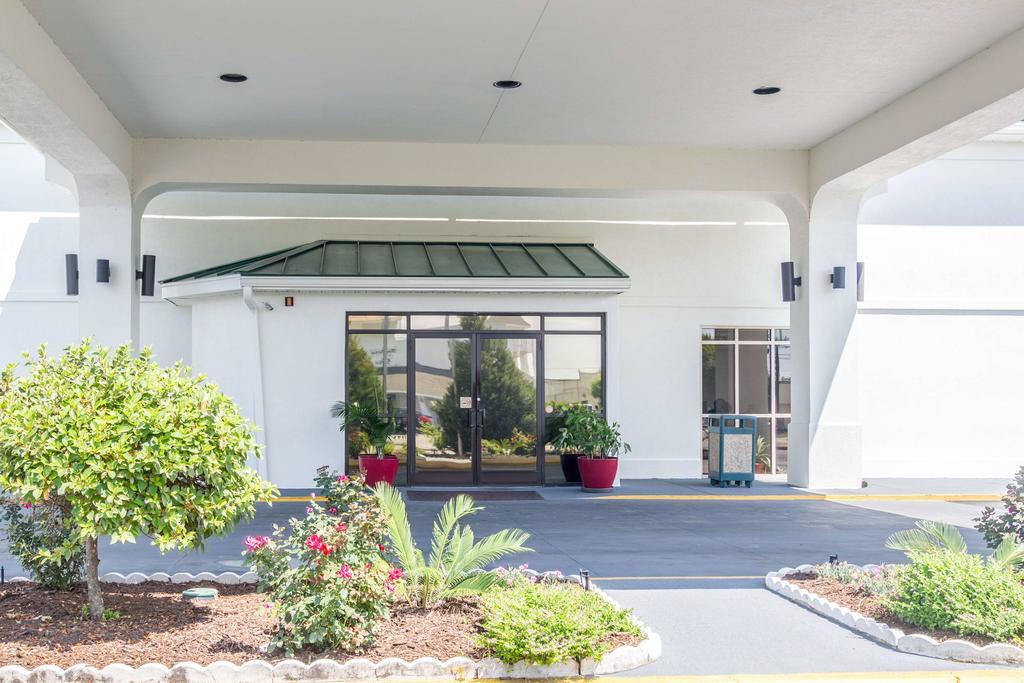 Motel 6 韦克罗斯 外观 照片