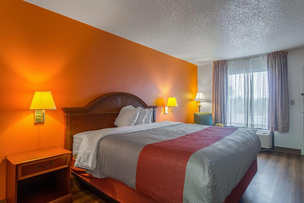 Motel 6 韦克罗斯 外观 照片